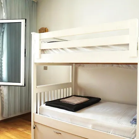 I Guest house *